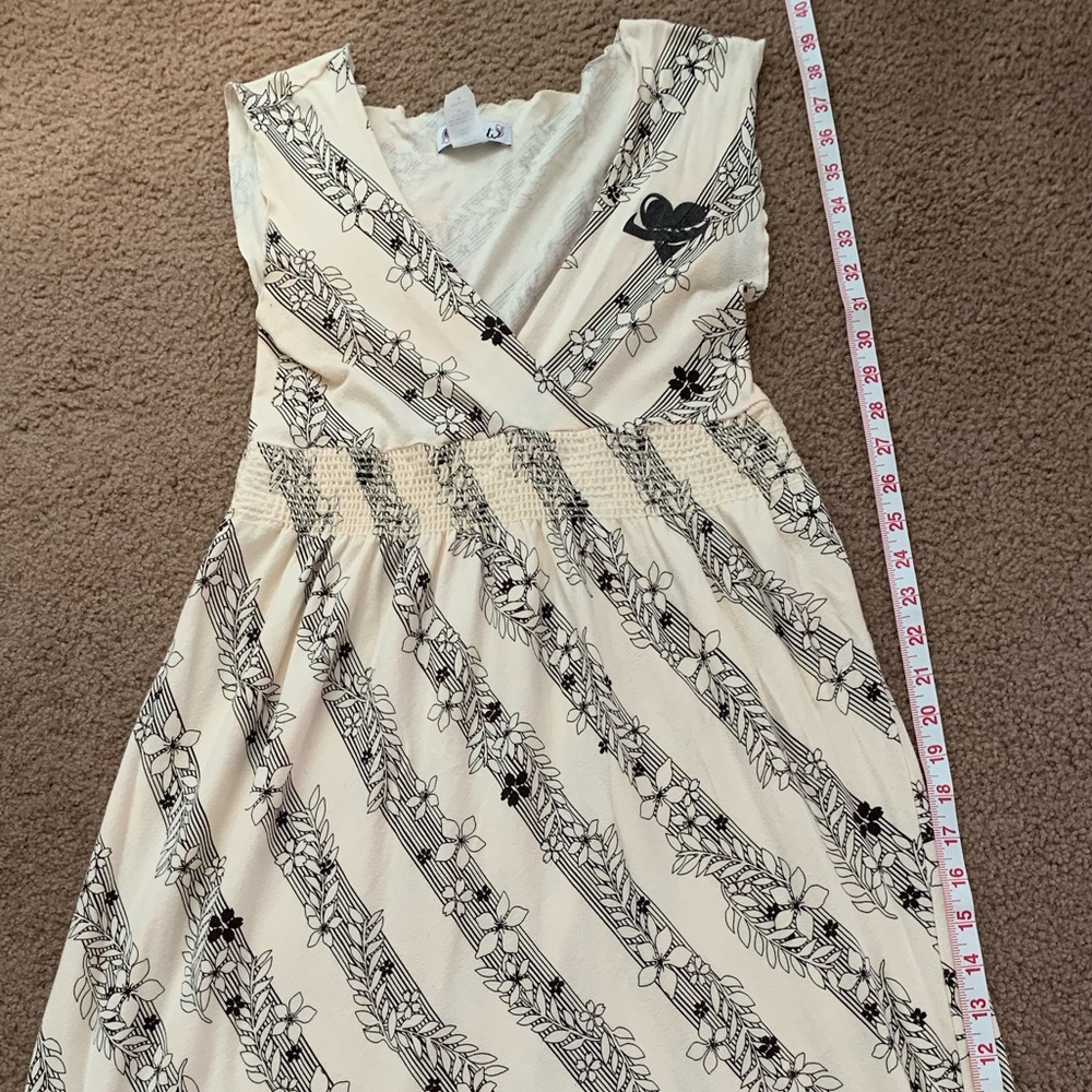 Off-white summer dress by Lost